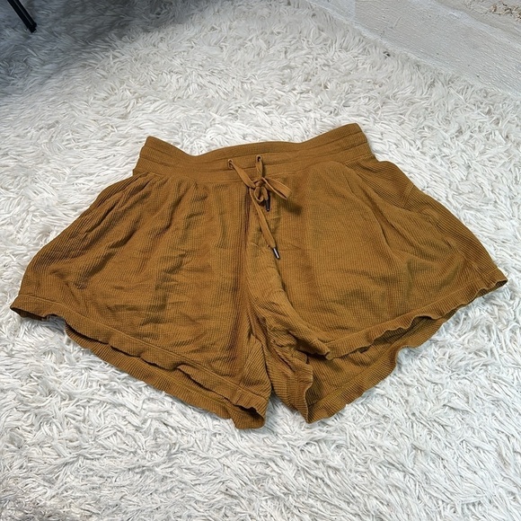 Lululemon Mellow In High-Rise Short 5" *Waffle Spiced Bronze - Picture 1 of 8